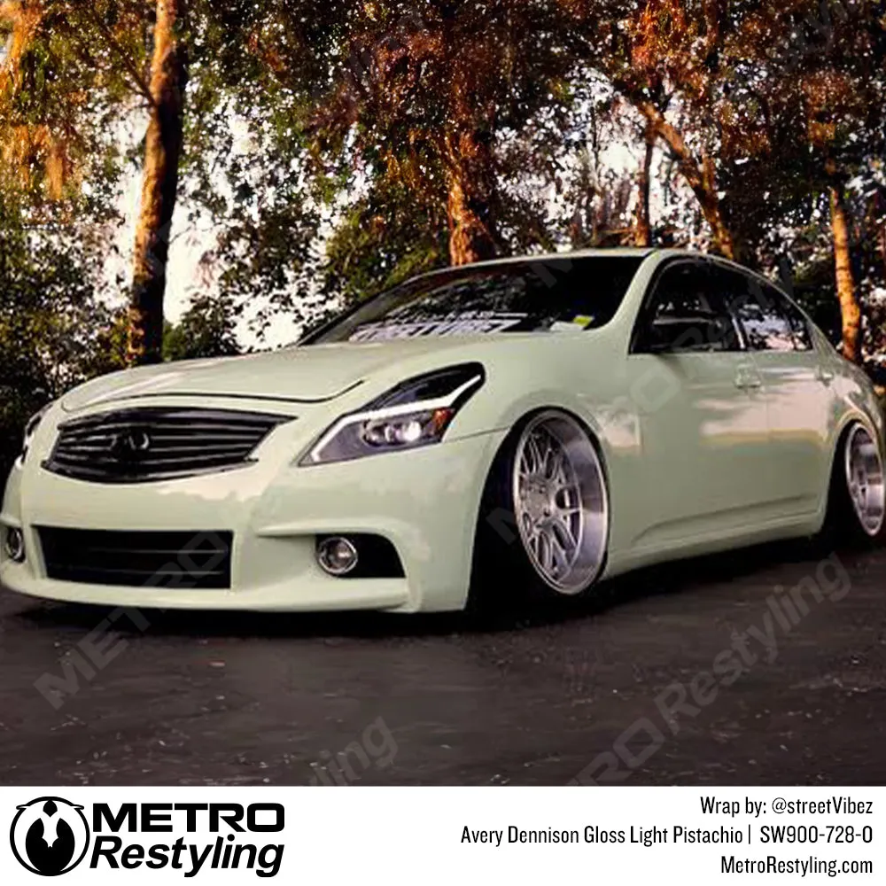Avery Dennison SW900 Gloss Light Pistachio Vinyl Wrap | SW900-728-O