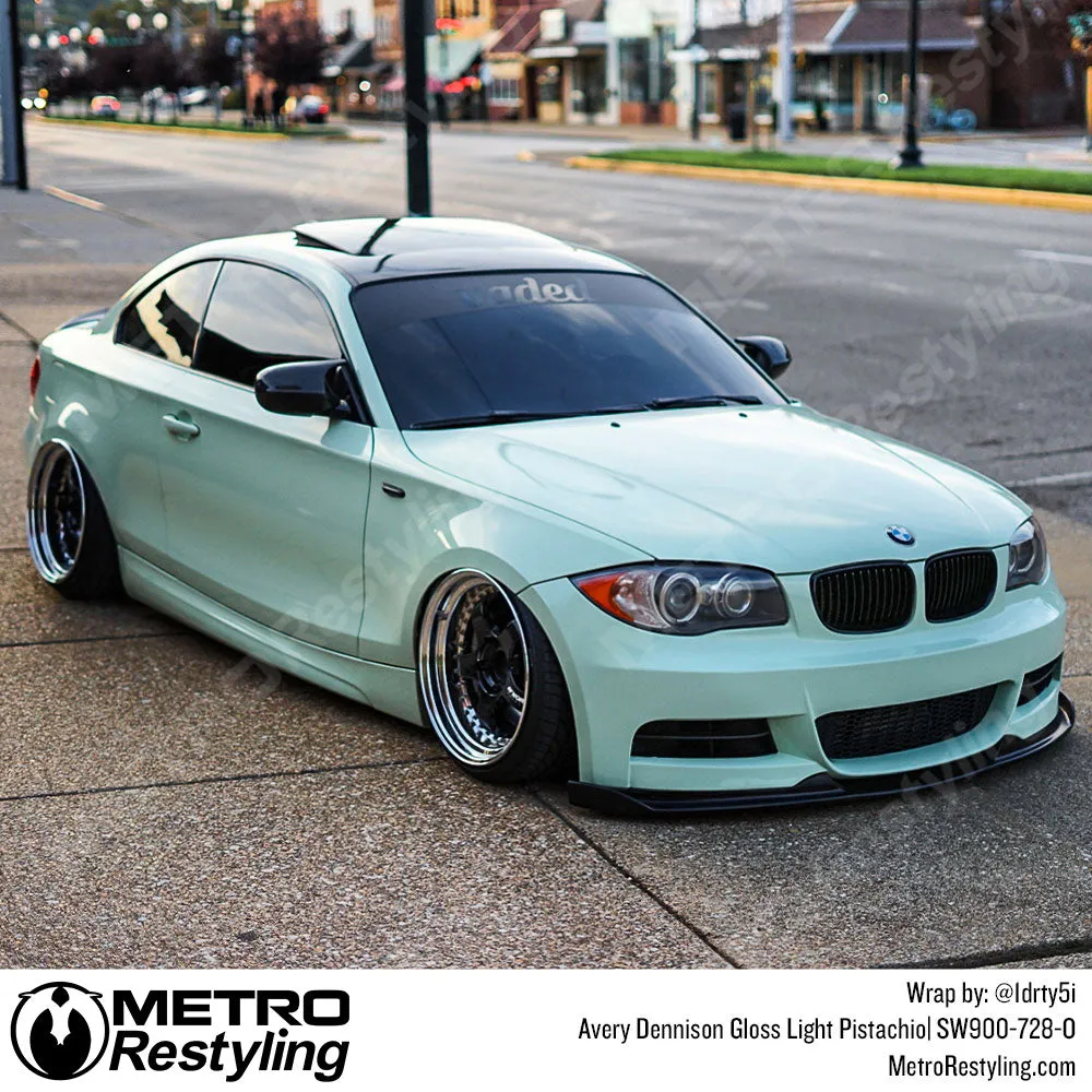 Avery Dennison SW900 Gloss Light Pistachio Vinyl Wrap | SW900-728-O