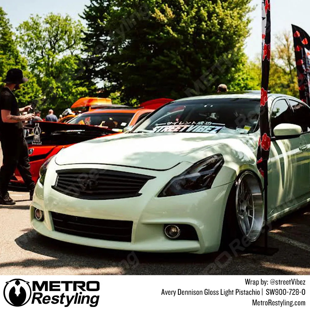 Avery Dennison SW900 Gloss Light Pistachio Vinyl Wrap | SW900-728-O