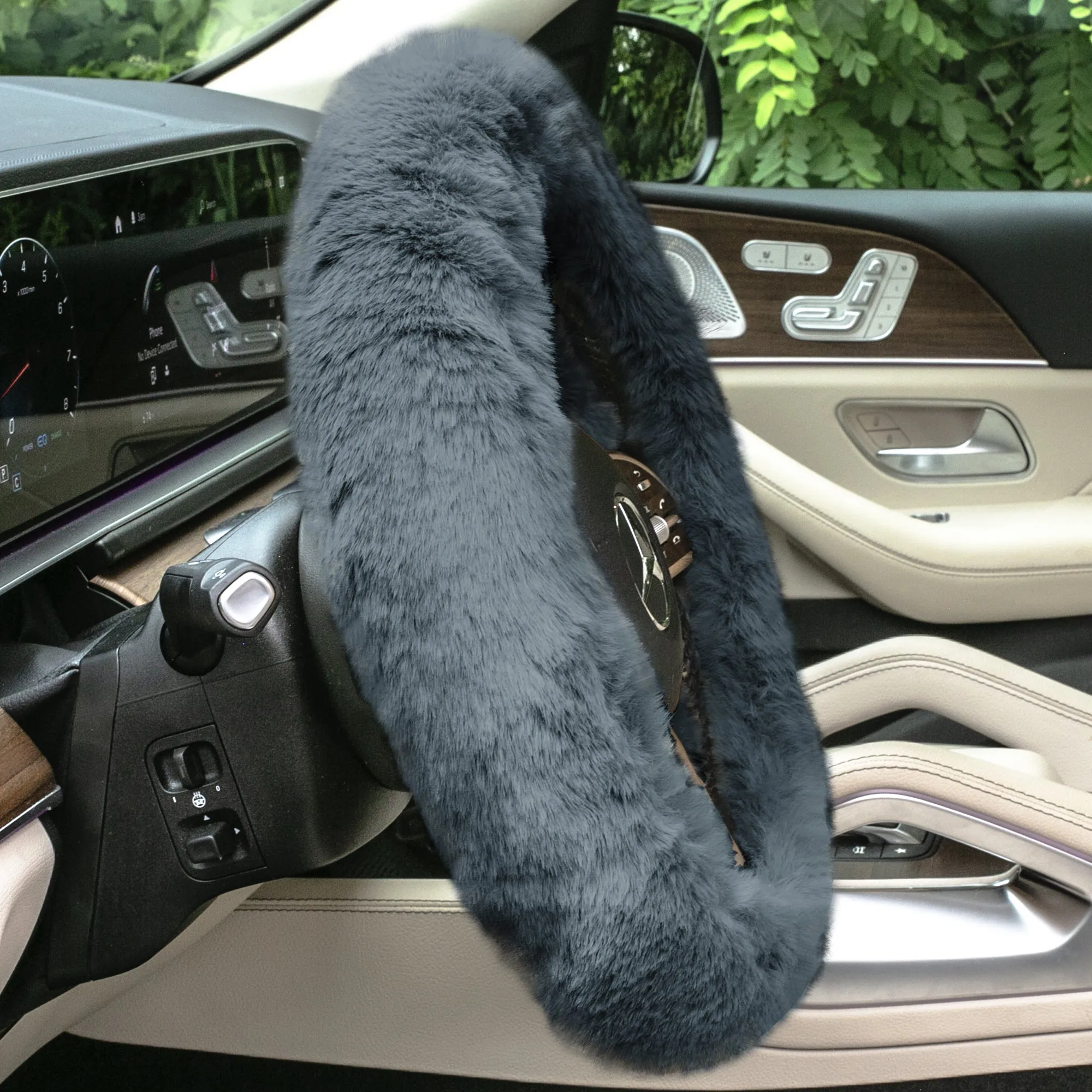 Doe16 Faux Rabbit Fur Steering Wheel Cover Gray