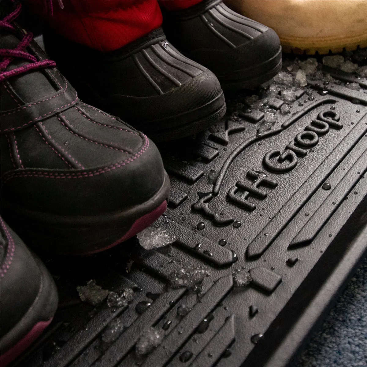 Ultimate ClimaProof Multi-Purpose Non-Slip Cargo Tray 20